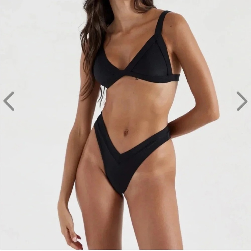 NWT OneOne Ribbed Black Women's Bikini Bottoms